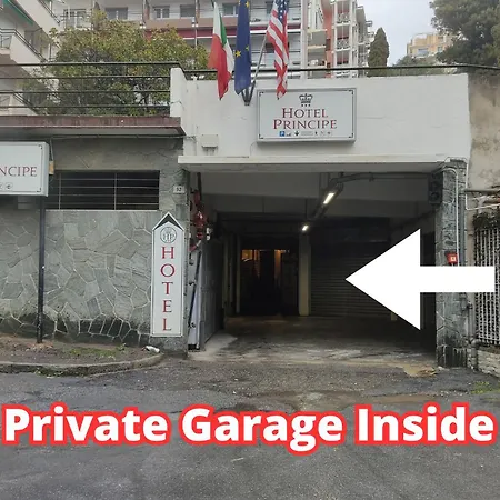Private Garage 5 Minutes' Walk To The